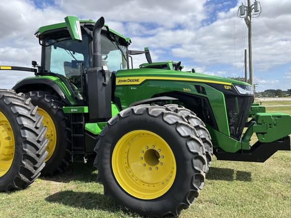 Image of John Deere 8R 340 equipment image 3