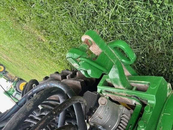 Image of John Deere 8R 340 equipment image 4