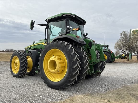 Image of John Deere 8R 340 equipment image 2