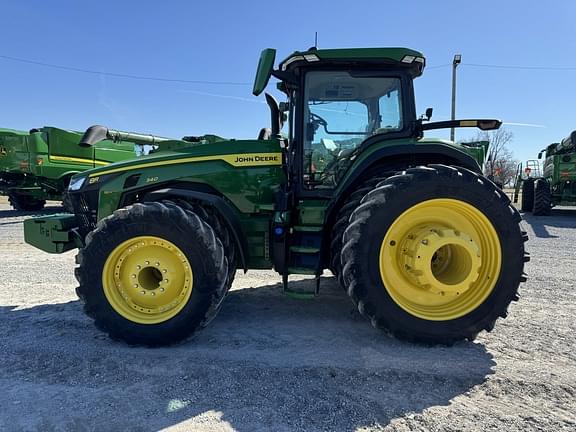 Image of John Deere 8R 340 equipment image 2