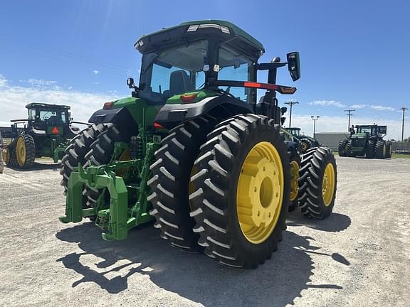 Image of John Deere 8R 340 equipment image 4
