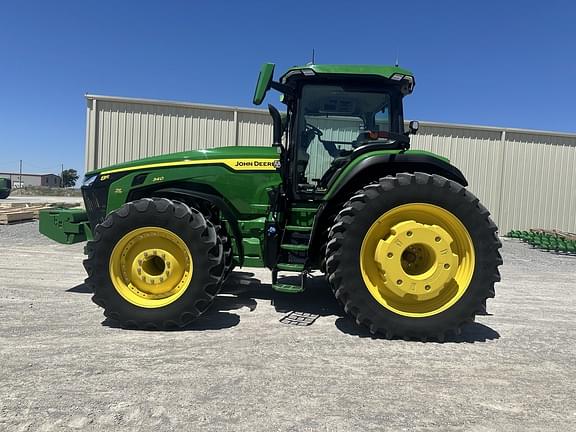 Image of John Deere 8R 340 equipment image 1