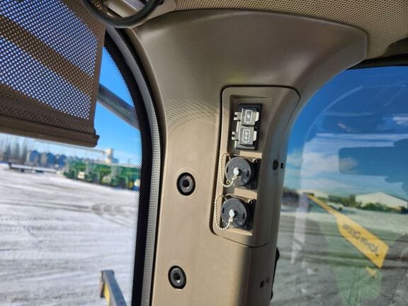 2024 John Deere 8R 340 Equipment Image0