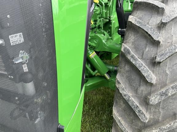 Image of John Deere 8R 340 equipment image 3