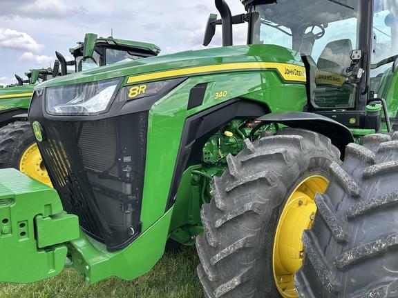Image of John Deere 8R 340 equipment image 1