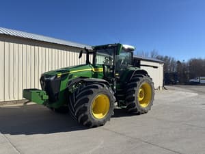 2024 John Deere 8R 340 Image