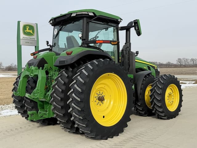 Image of John Deere 8R 340 equipment image 2