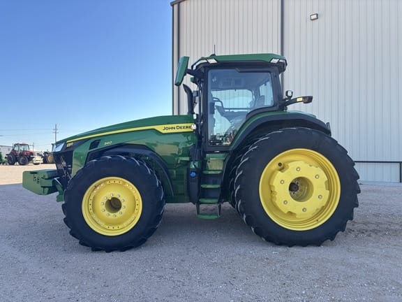 2024 John Deere 8R 340 Equipment Image0