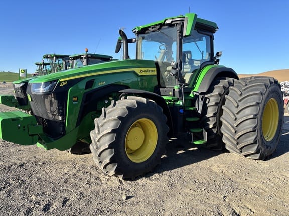 2024 John Deere 8R 340 Equipment Image0