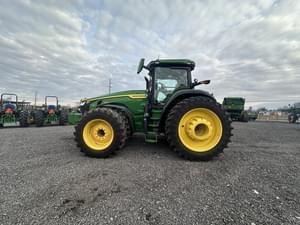 2024 John Deere 8R 340 Image