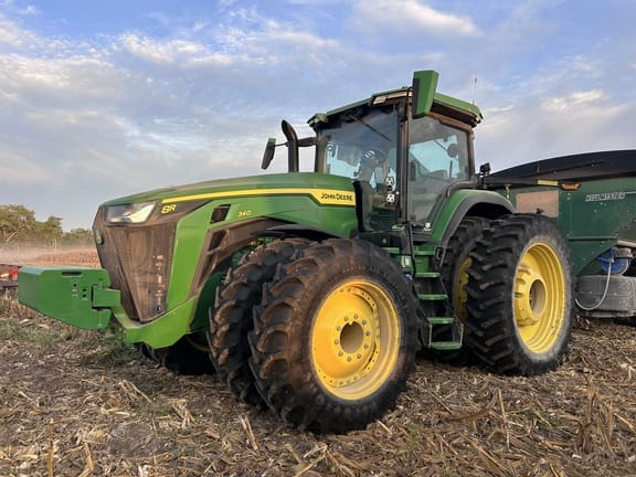 2024 John Deere 8R 340 Equipment Image0
