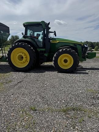 Image of John Deere 8R 340 equipment image 4