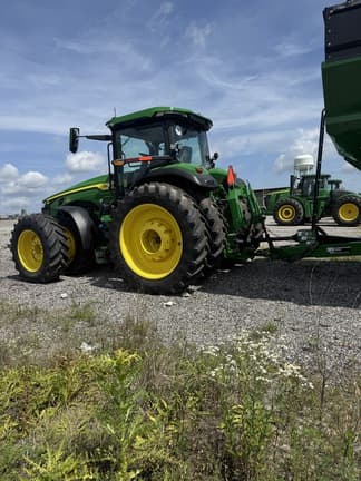 Image of John Deere 8R 340 equipment image 4