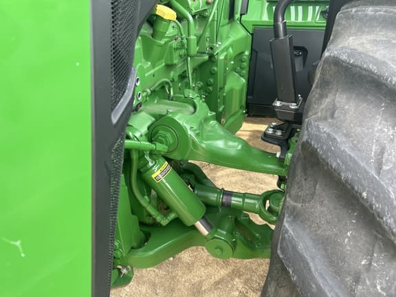 Image of John Deere 8R 340 equipment image 3