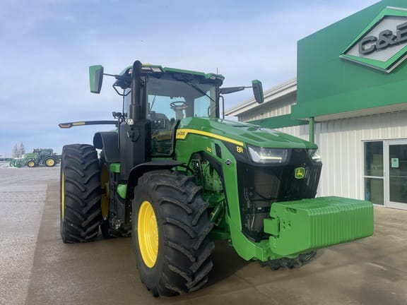 2024 John Deere 8R 340 Equipment Image0