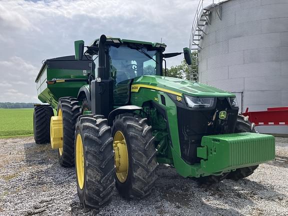 Image of John Deere 8R 340 equipment image 2