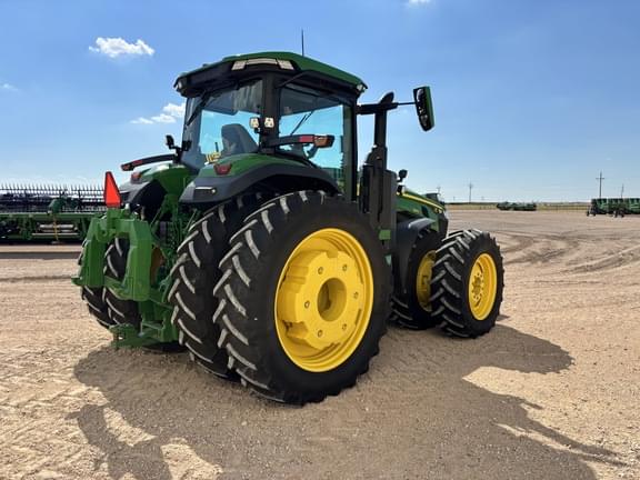 Image of John Deere 8R 340 equipment image 4