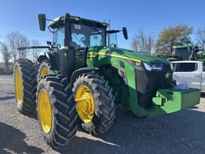 2024 John Deere 8R 340 Image