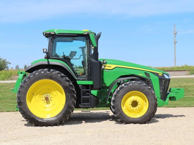 Image of John Deere 8R 340 equipment image 4