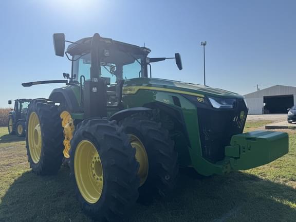 Image of John Deere 8R 340 equipment image 3