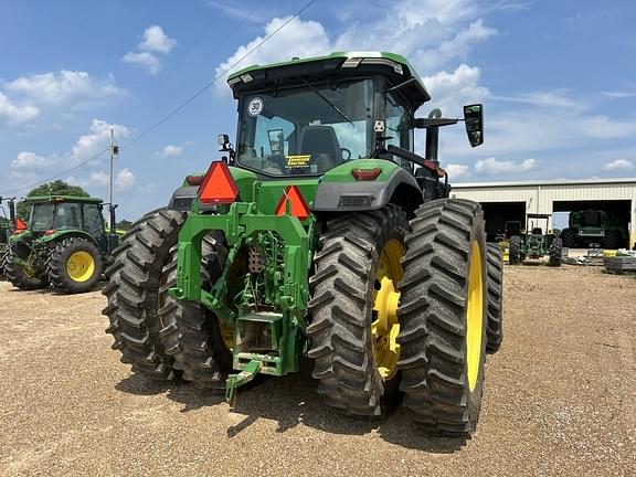 Image of John Deere 8R 340 equipment image 3
