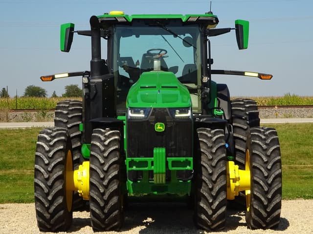 Image of John Deere 8R 340 equipment image 3