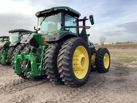 Image of John Deere 8R 340 equipment image 4