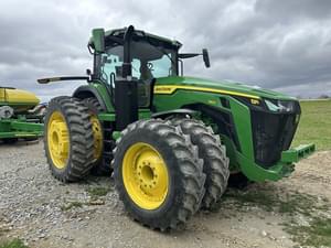 2024 John Deere 8R 340 Image
