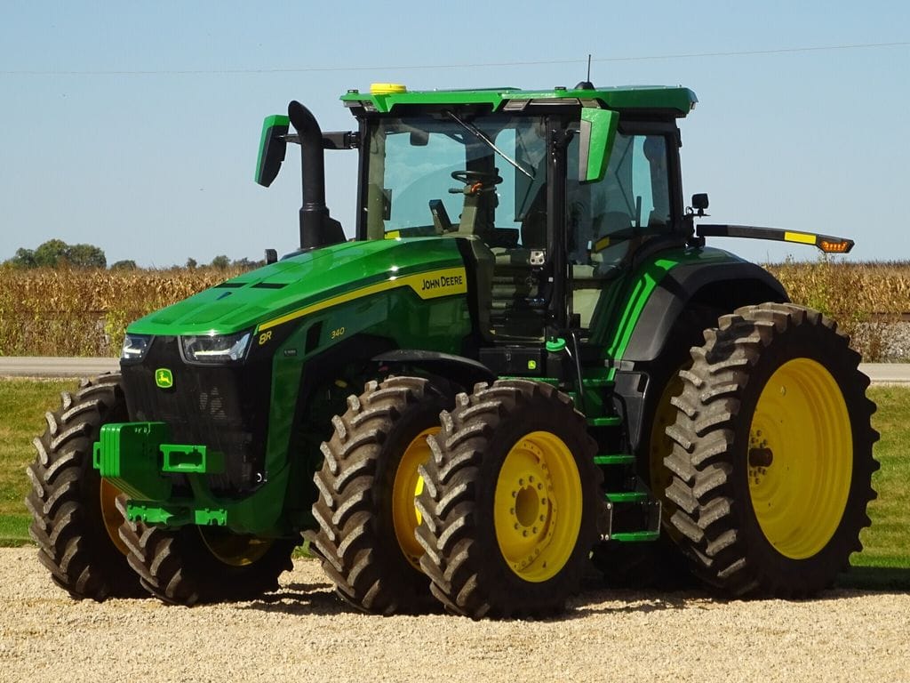 2024 John Deere 8R 340 Equipment Image0