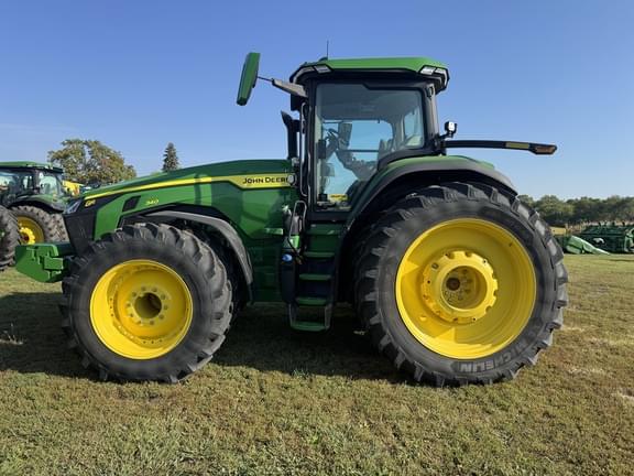 Image of John Deere 8R 340 equipment image 1