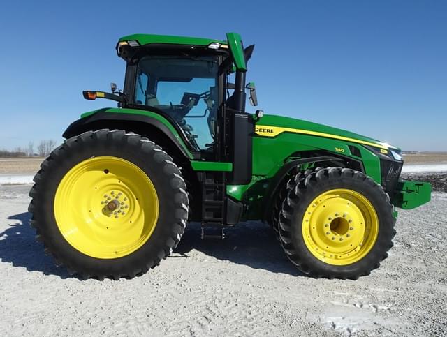 Image of John Deere 8R 340 equipment image 4