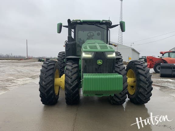 Image of John Deere 8R 340 equipment image 4