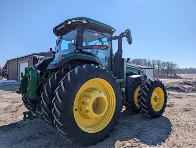Image of John Deere 8R 340 equipment image 4