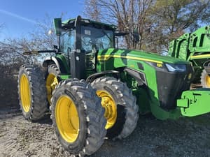 2024 John Deere 8R 340 Image