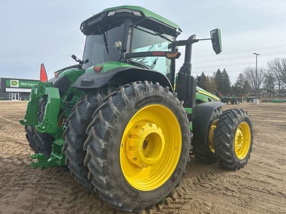 Image of John Deere 8R 340 equipment image 4