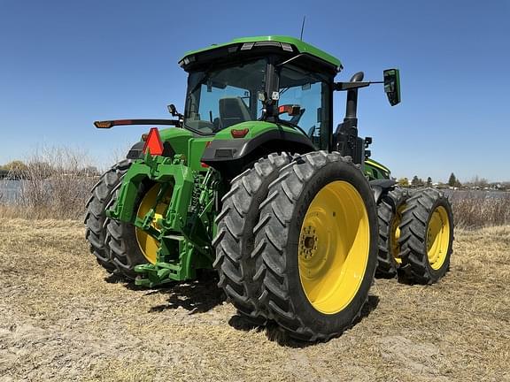 Image of John Deere 8R 340 equipment image 4