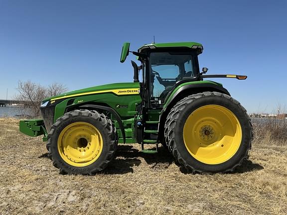 Image of John Deere 8R 340 equipment image 1