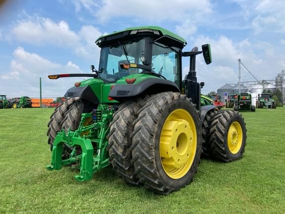 Image of John Deere 8R 340 equipment image 3