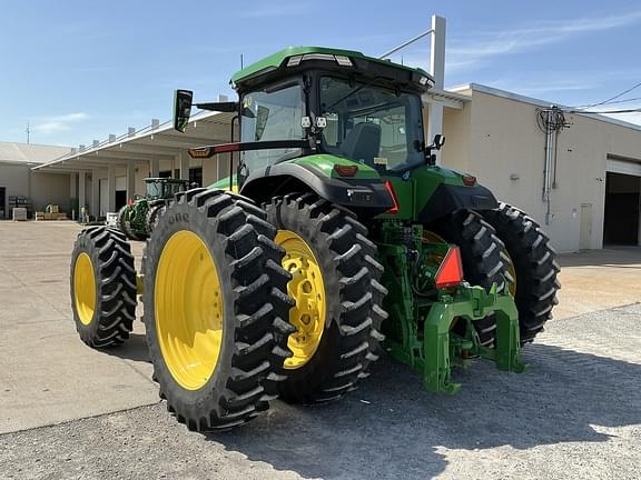 Image of John Deere 8R 340 equipment image 3