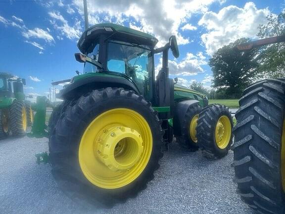 Image of John Deere 8R 340 equipment image 3
