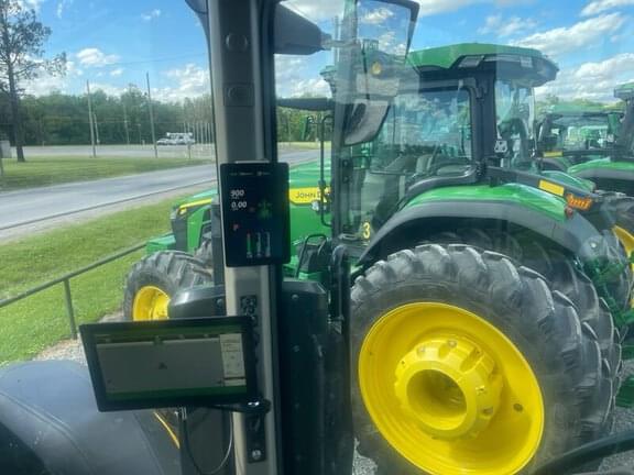Image of John Deere 8R 340 equipment image 4