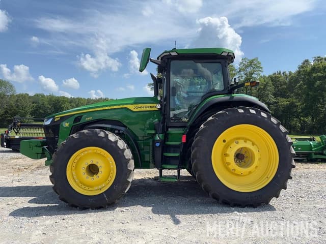 Image of John Deere 8R 340 equipment image 1