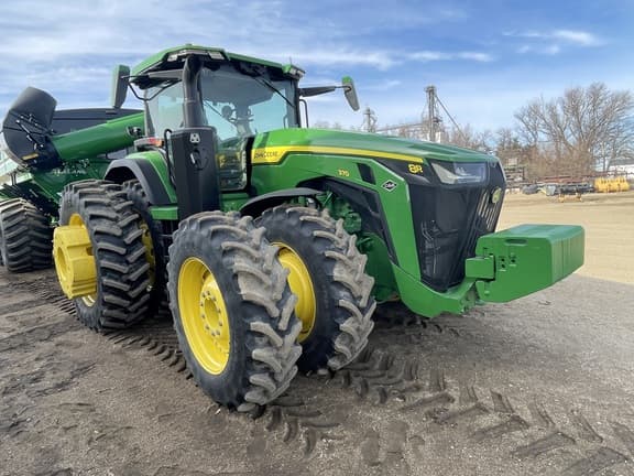 Image of John Deere 8R 370 equipment image 3