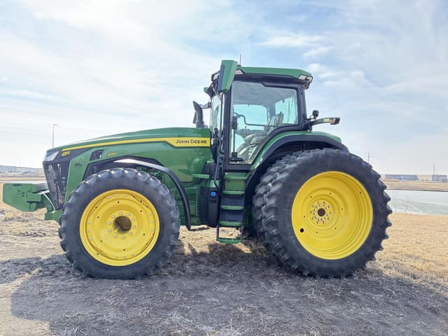 Image of John Deere 8R 370 equipment image 2