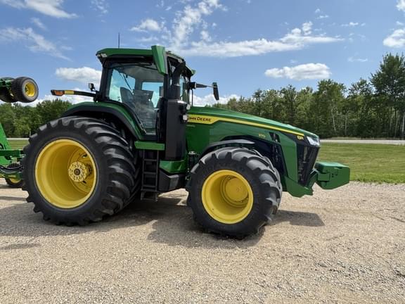 Image of John Deere 8R 370 equipment image 3