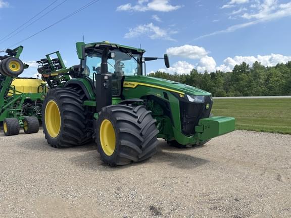 Image of John Deere 8R 370 equipment image 2