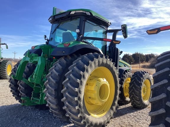 Image of John Deere 8R 370 equipment image 3