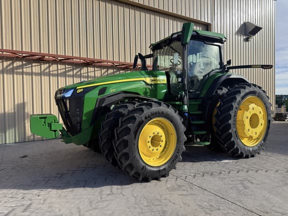 Image of John Deere 8R 370 equipment image 4