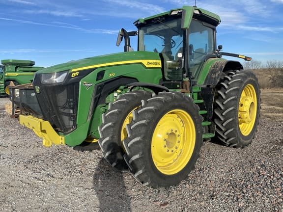 Image of John Deere 8R 370 equipment image 1