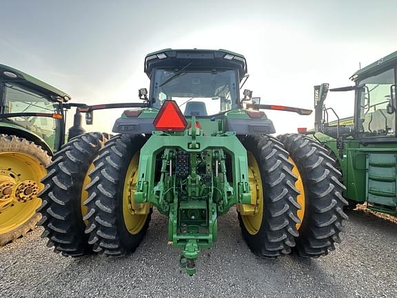 Image of John Deere 8R 370 equipment image 2